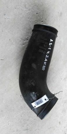 patrubok-podaci-vozduxa-audi-a8-d2-art-18315-big-1