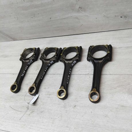 satun-skoda-octavia-tour-18t-aum-tri-stuki-art-20686-big-0