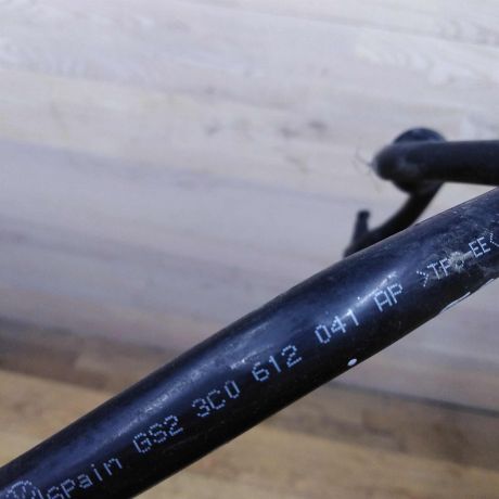 trubka-vakuumnaia-volkswagen-passat-b6-art-21224-big-1