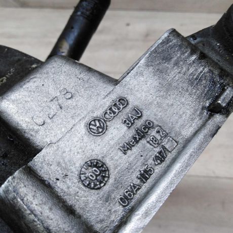 kronstein-maslianogo-filtra-volkswagen-passat-b5-gp-16i-alz-art-22049-big-3