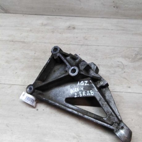 kronstein-krepleniia-dvigatelia-pravyi-volkswagen-bora-23-agz-art-23513-big-0
