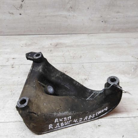 kronstein-dvigatelia-pravyi-audi-a8-d2-art-24477-big-0