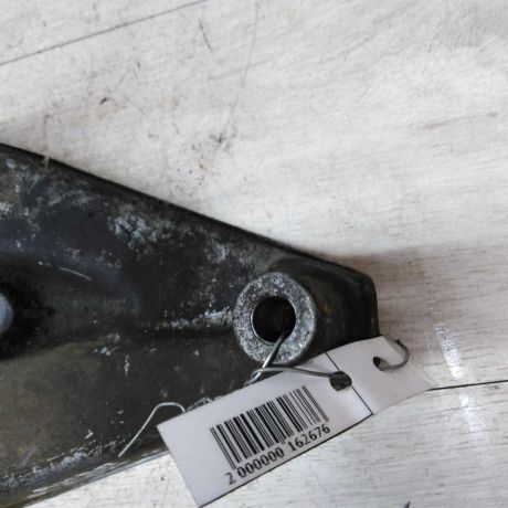 kronstein-dvigatelia-pravyi-audi-a8-d2-art-24477-big-3