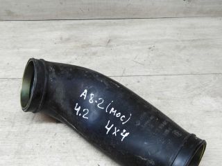 patrubok-podaci-vozduxa-audi-a8-d2-42-art-24781