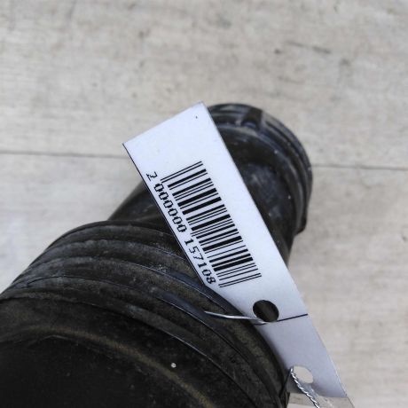 patrubok-vozduxovoda-audi-a8-d2-art-25132-big-2