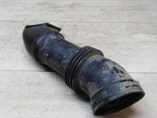 patrubok-vozduxovoda-audi-a8-d2-podaci-vozduxa-art-25156