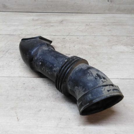 patrubok-vozduxovoda-audi-a8-d2-podaci-vozduxa-art-25156-big-0