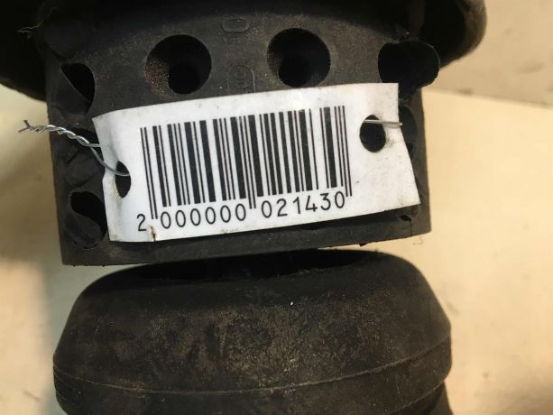 opora-dvigatelia-peredniaia-poduska-volkswagen-golf-3-art-28124-big-2