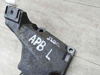 kronstein-dvigatelia-levyi-audi-a6-c5-27-biturbo-apb-art-29526