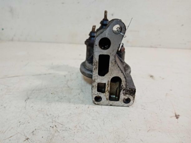 kronstein-maslianogo-filtra-volkswagen-passat-b4-b3-volkswagen-golf-3-volkswagen-vento-art-30143-big-2