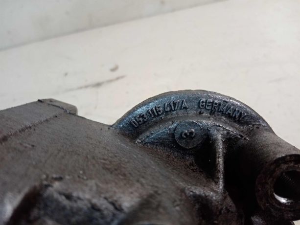 kronstein-maslianogo-filtra-volkswagen-passat-b4-b3-volkswagen-golf-3-volkswagen-vento-art-30145-big-3