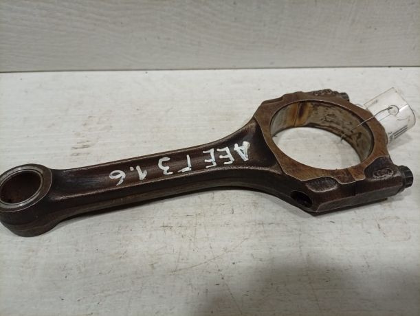 satun-volkswagen-golf-3-16-aee-art-30289-big-1