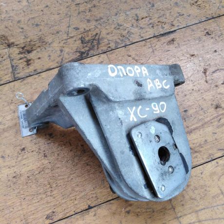 opora-kronstein-volvo-xc90-art-30293-big-3