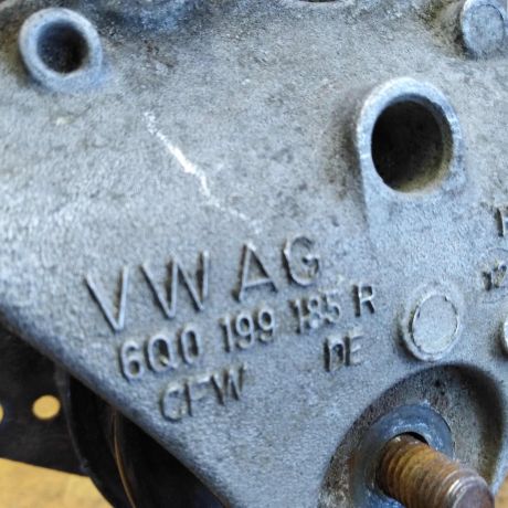 opora-dvigatelia-poduska-kronstein-volkswagen-polo-4-art-32723-big-1