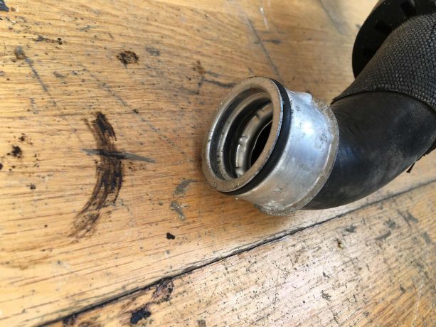 patrubok-interkulera-20i-mercedes-w203-do-rest-art-33437-big-1