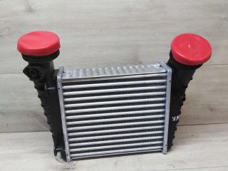 radiator-interkuler-volkswagen-passat-b5-gp-18-turbo-pod-datcik-novyi-art-35709