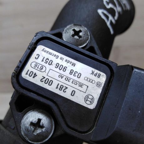 trubka-interkulera-vozduxovoda-patrubok-volkswagen-sharan-19-tdi-azs-auy-art-36261-big-1