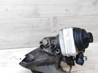 kronstein-maslianogo-filtra-dvigatelia-volkswagen-passat-b5-23-agz-art-38457