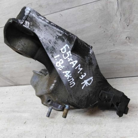 kronstein-krepleniia-dvigatelia-pravyi-volkswagen-passat-b5-gp-art-43002-big-4