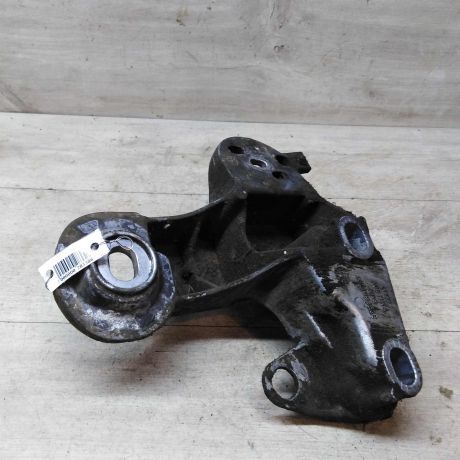 kronstein-krepleniia-dvigatelia-pravyi-volkswagen-passat-b5-audi-a6-c5-art-43682-big-2