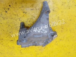 pravyi-kronstein-dvigatelia-volkswagen-passat-b6-20-tdi-bmp-art-44030