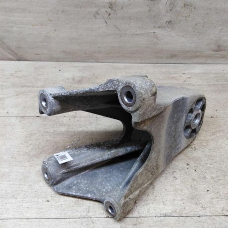 kronstein-krepleniia-dvigatelia-pravyi-ford-transit-vii-11gv-art-45262-big-2