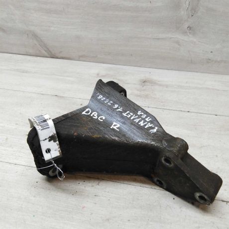 kronstein-dvigatelia-pravyi-chery-amulet-16i-art-45827-big-0