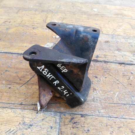 kronstein-dvigatelia-pravyi-kreplenie-great-wall-hover-h5-art-47399-big-2