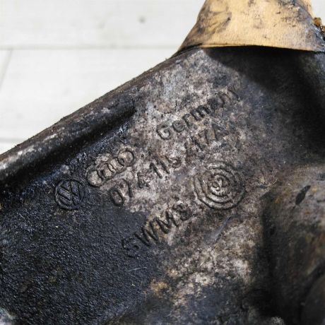 kronstein-maslianogo-filtra-24-aab-volkswagen-transporter-t4-art-47993-big-3