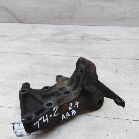 kronstein-dvigatelia-24-aab-volkswagen-transporter-t4-art-48099-big-1