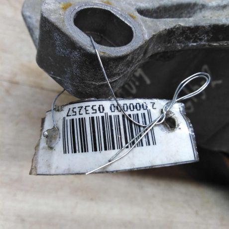 kronstein-krepleniia-dvigatelia-pravyi-nissan-almera-iii-g15-art-49581-big-3