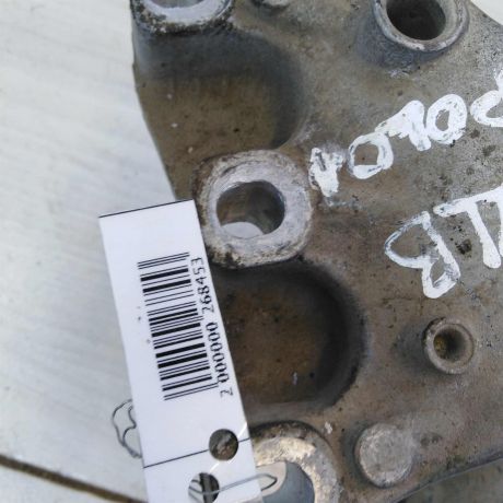 kronstein-dvigatelia-pravyi-opora-volkswagen-polo-sedan-art-49713-big-2