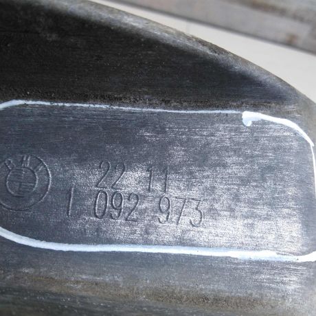 kronstein-krepleniia-dvigatelia-levyi-bmw-e39-28i-mkpp-art-55851-big-3