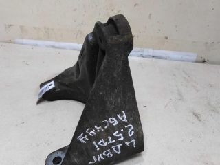 kronstein-dvigatelia-pravyi-audi-a6-c4-audi-100-c4-25-tdi-art-56634