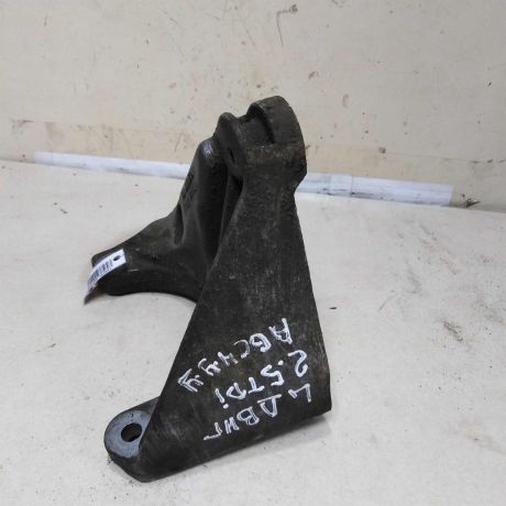 kronstein-dvigatelia-pravyi-audi-a6-c4-audi-100-c4-25-tdi-art-56634-big-0