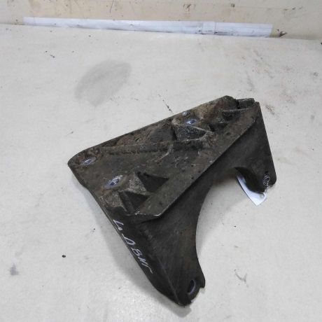 kronstein-dvigatelia-pravyi-audi-a6-c4-audi-100-c4-25-tdi-art-56634-big-2