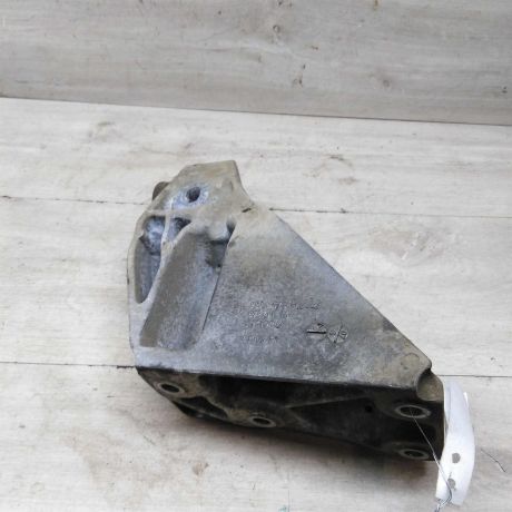 kronstein-pravyi-krepleniia-dvigatelia-bmw-x5-ii-e70-do-rest-art-58277-big-2