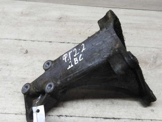 kronstein-dvigatelia-pravyi-zadnii-volkswagen-golf-2-16i-art-58519