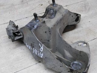 kronstein-krepleniia-dvigatelia-pravyi-volkswagen-passat-b5-passat-b5-gp-audi-a6-c5-skoda-superb-audi-a4-b5-art-58887