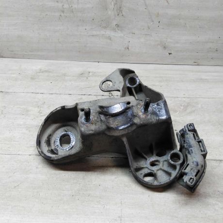 kronstein-krepleniia-dvigatelia-pravyi-volkswagen-passat-b5-passat-b5-gp-audi-a6-c5-skoda-superb-audi-a4-b5-art-58887-big-3