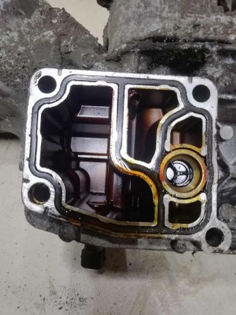 kronstein-maslianogo-filtra-bmw-e46-kupe-do-rest-20i-art-60124-big-6