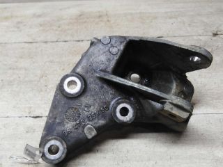 kronstein-krepleniia-dvigatelia-pravyi-peugeot-407-art-62280