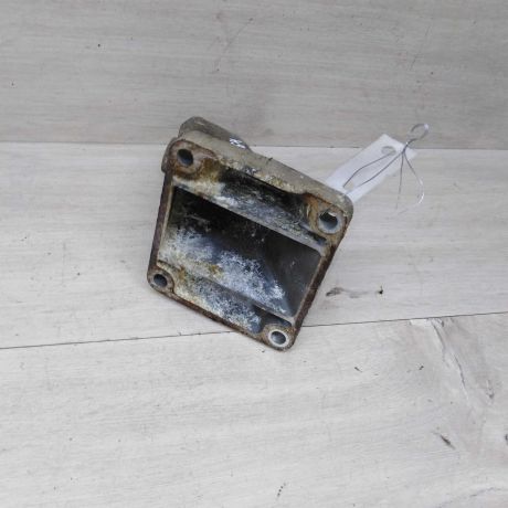 kronstein-krepleniia-dvigatelia-levyi-mercedes-w210-e320-art-73758-big-1