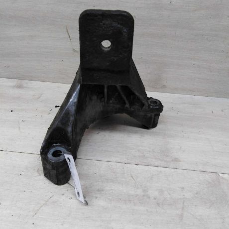 kronstein-krepleniia-dvigatelia-pravyi-opel-vectra-b-art-73956-big-3