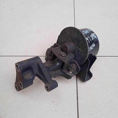 kronstein-krepleniia-dvigatelia-nissan-primera-p12-art-75786-big-0