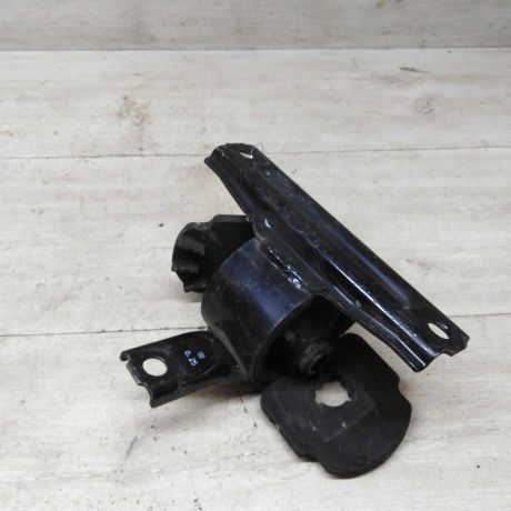 kronstein-dvigatelia-pravyi-verxnii-mitsubishi-lancer-x-art-81276-big-1