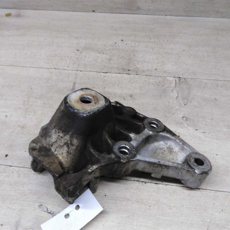 kronstein-dvigatelia-pravyi-citroen-c5-i-restailing-art-82602-big-1