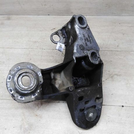 kronstein-dvigatelia-levyi-audi-a4-b6-audi-a4-b7-art-82661-big-3
