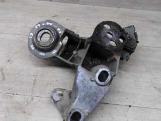 kronstein-dvigatelia-pravyi-audi-a4-b6-audi-a4-b7-art-82723