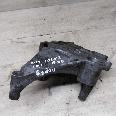 kronstein-krepleniia-dvigatelia-volkswagen-passat-b6-20-tdi-bmr-art-89952-big-3